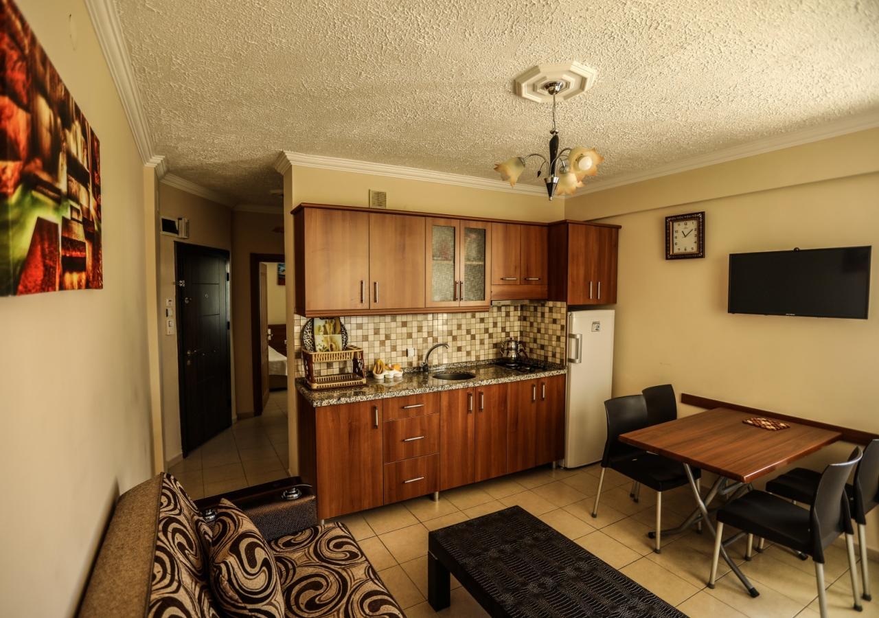 Sari Konak Apart Otel Erdemli Екстериор снимка